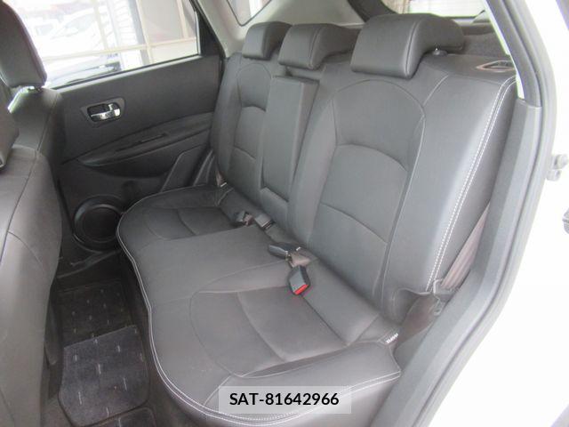 Nissan DUALIS 2012-03 8365666-7