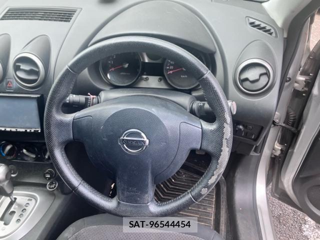 Nissan DUALIS 2009-02 8412112-15