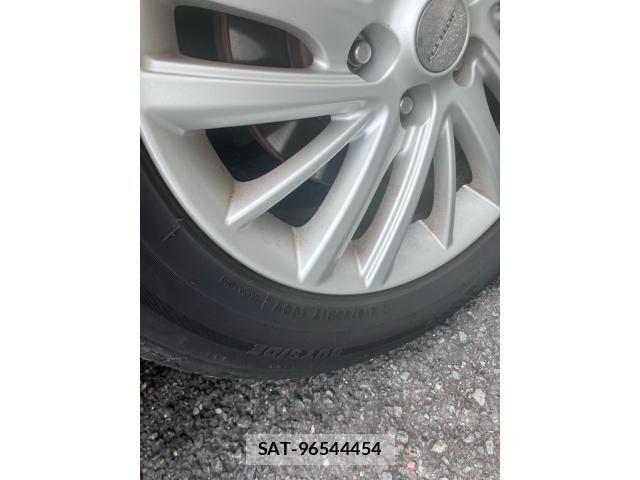 Nissan DUALIS 2009-02 8412112-5