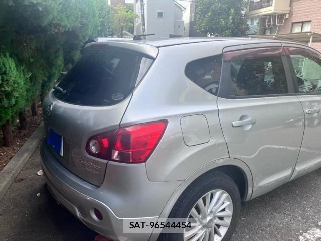 Nissan DUALIS 2009-02 8412112-8