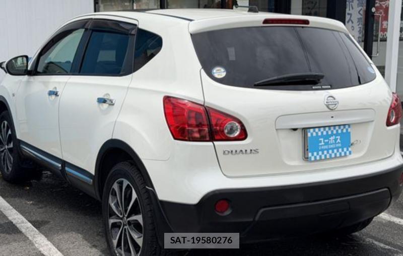 Nissan DUALIS 2013-07 8654875-4
