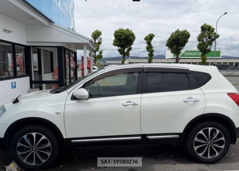 Nissan DUALIS 2013-07 8654875-5