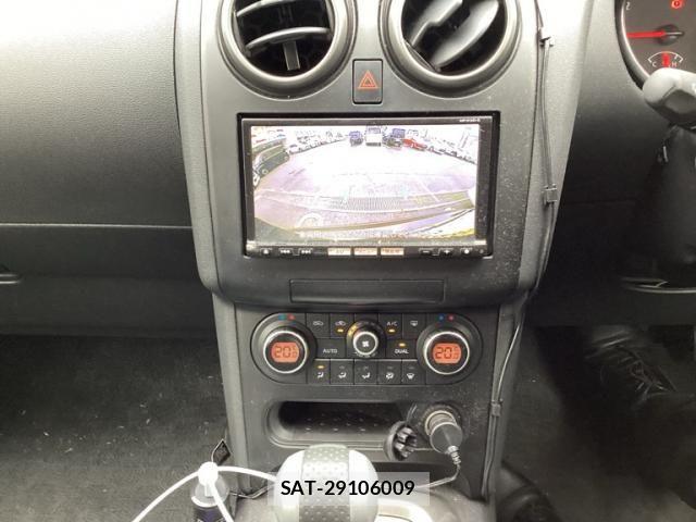 Nissan DUALIS 2014-02 8658817-11