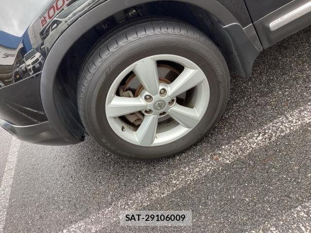 Nissan DUALIS 2014-02 8658817-3