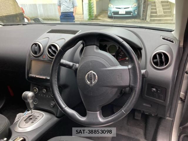 Nissan DUALIS 2010-02 8848771-15