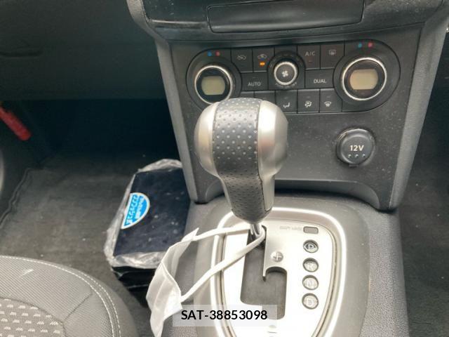 Nissan DUALIS 2010-02 8848771-19