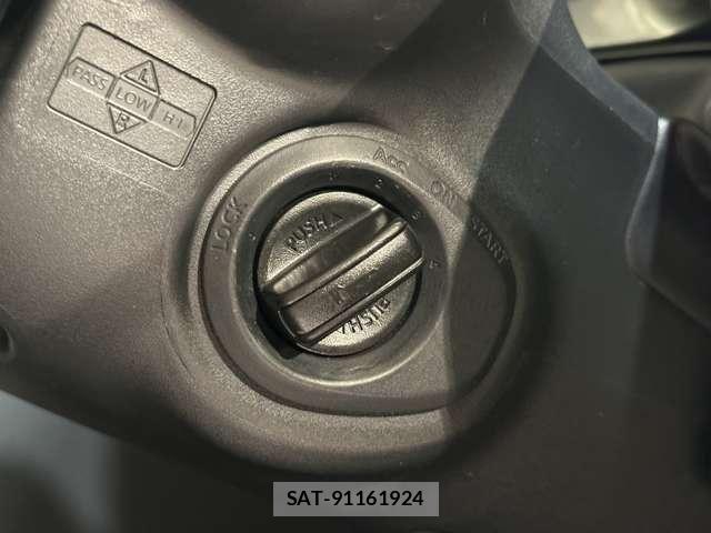 Nissan DUALIS 2009-07 8848770-12