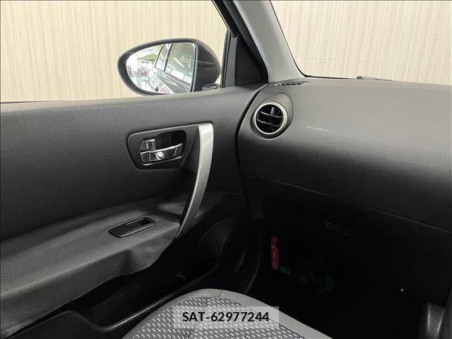 Nissan DUALIS 2010-09 8879544-9