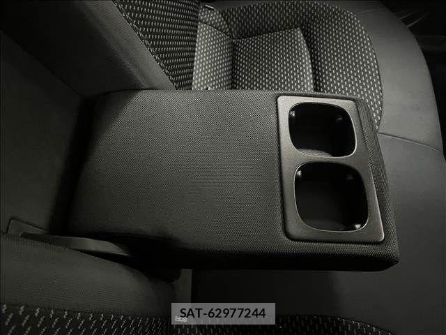 Nissan DUALIS 2010-09 8879544-12