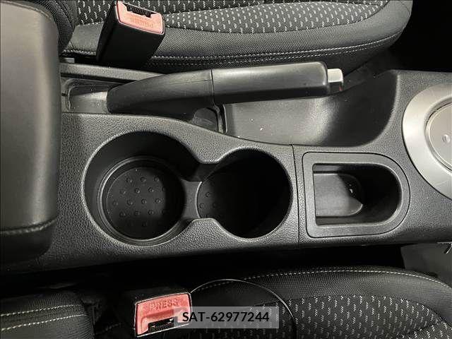 Nissan DUALIS 2010-09 8879544-20