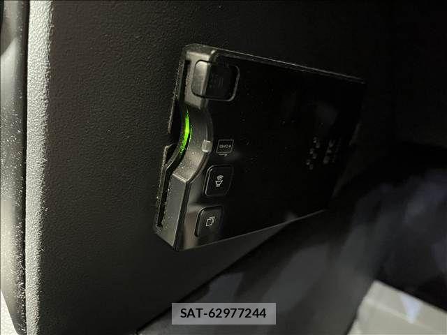 Nissan DUALIS 2010-09 8879544-26