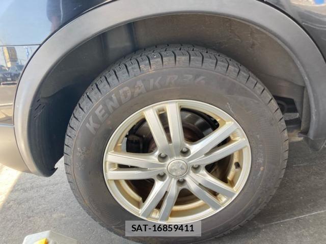 Nissan DUALIS 2011-06 6904458-9