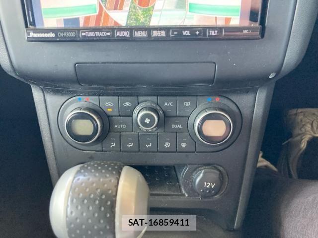 Nissan DUALIS 2011-06 6904458-19