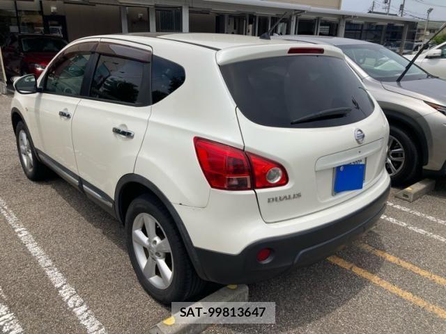 Nissan DUALIS 2012-12 7326799-2