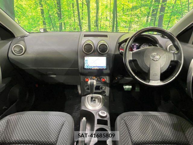 Nissan DUALIS 2012-06 7500320-1