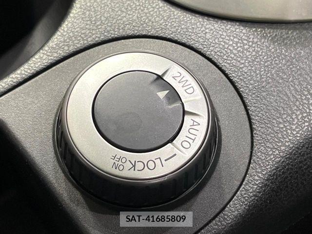 Nissan DUALIS 2012-06 7500320-6