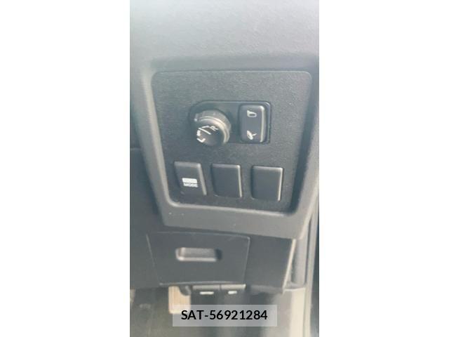 Nissan DUALIS 2013-08 7616288-14