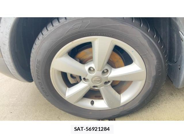 Nissan DUALIS 2013-08 7616288-25