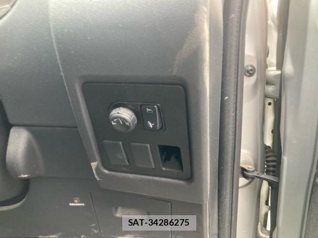 Nissan DUALIS 2007-11 7616290-16