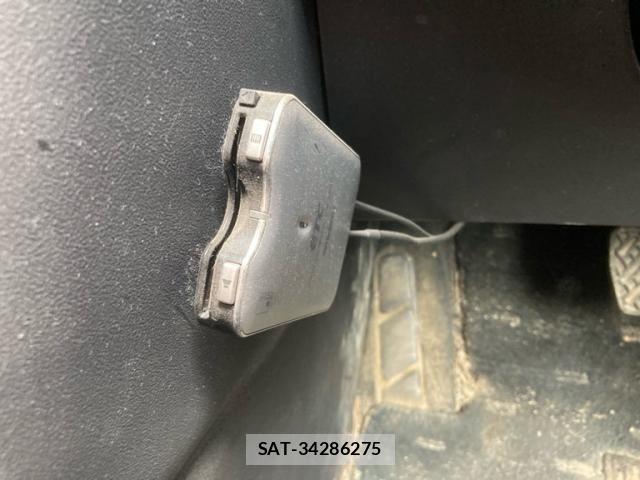 Nissan DUALIS 2007-11 7616290-17