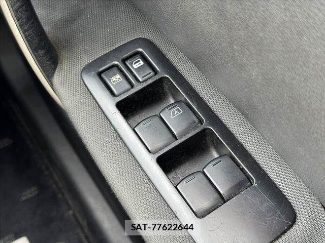 Nissan DUALIS 2009-01 8129877-23