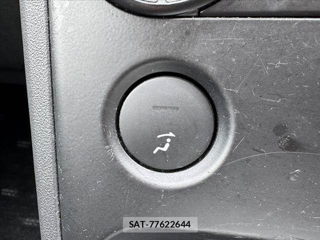 Nissan DUALIS 2009-01 8129877-27