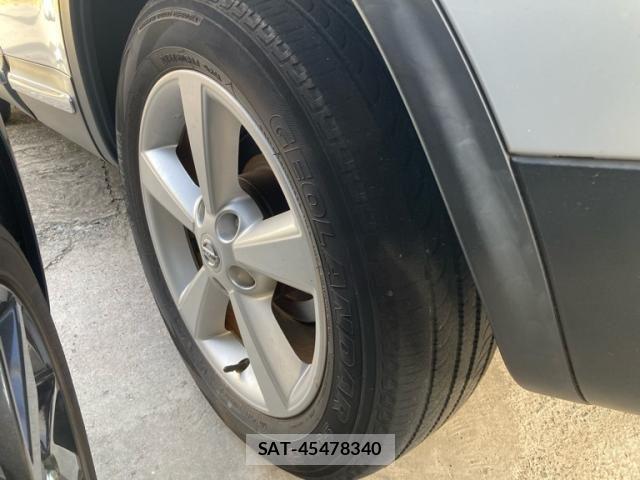 Nissan DUALIS 2007-08 8438083-5