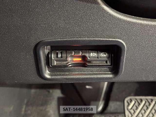 Nissan DUALIS 2012-03 8485311-13