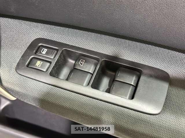 Nissan DUALIS 2012-03 8485311-14