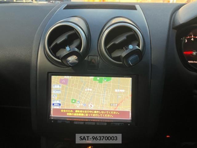 Nissan DUALIS 2009-12 8658819-11