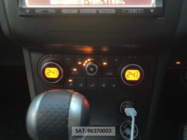 Nissan DUALIS 2009-12 8658819-12