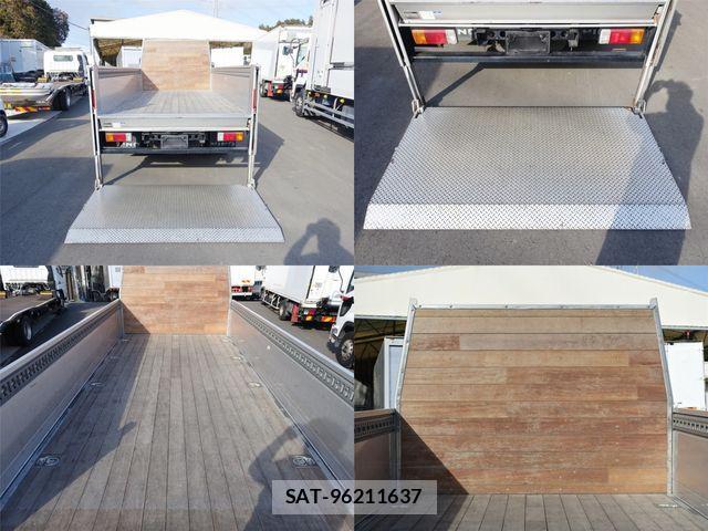 Hino DUTRO 2015-01 742690-9