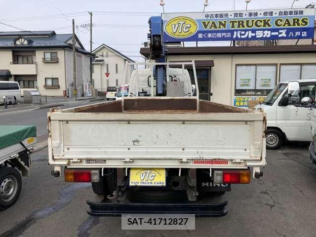 Hino DUTRO 2004-12 768331-12
