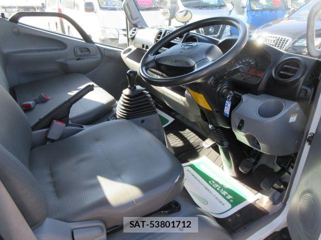 Hino DUTRO 2013-03 795005-9