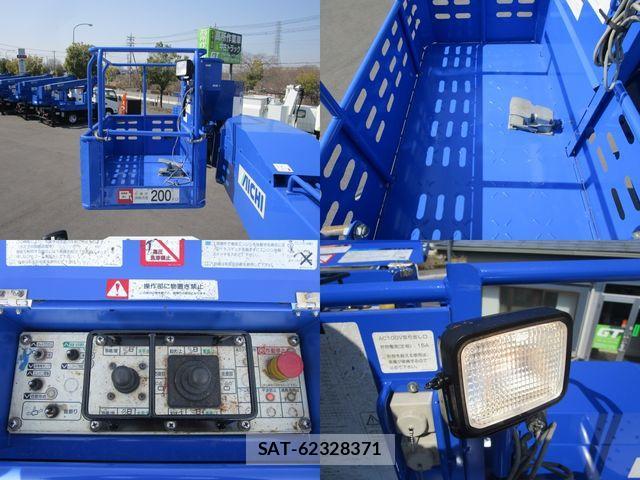 Hino DUTRO 2016-11 833476-11