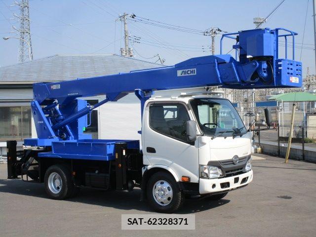 Hino DUTRO 2016-11 833476-1