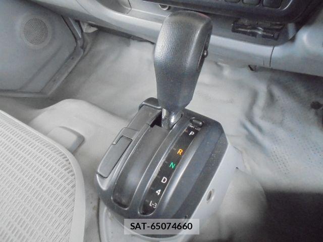 Hino DUTRO 2015-05 920975-14