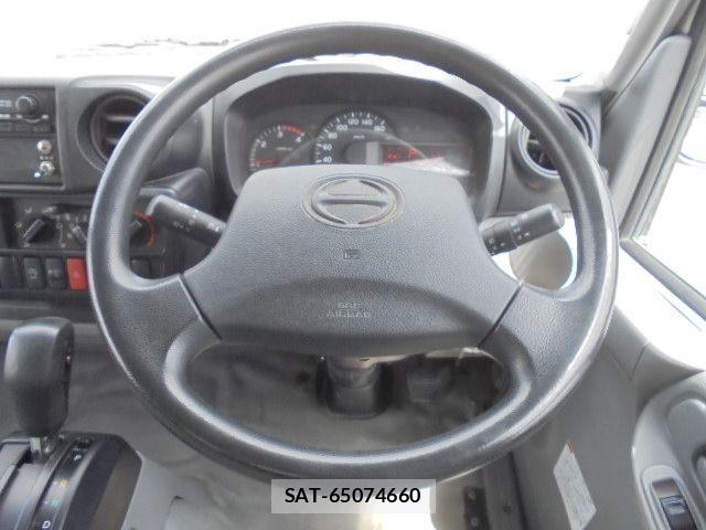 Hino DUTRO 2015-05 920975-1