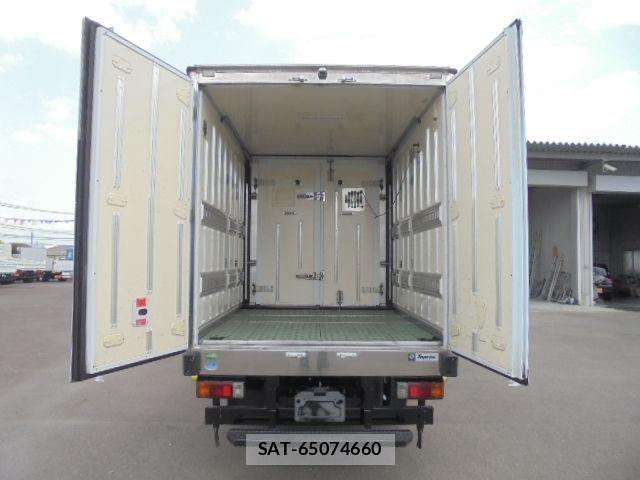 Hino DUTRO 2015-05 920975-26