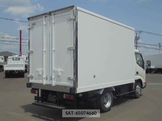 Hino DUTRO 2015-05 920975-2