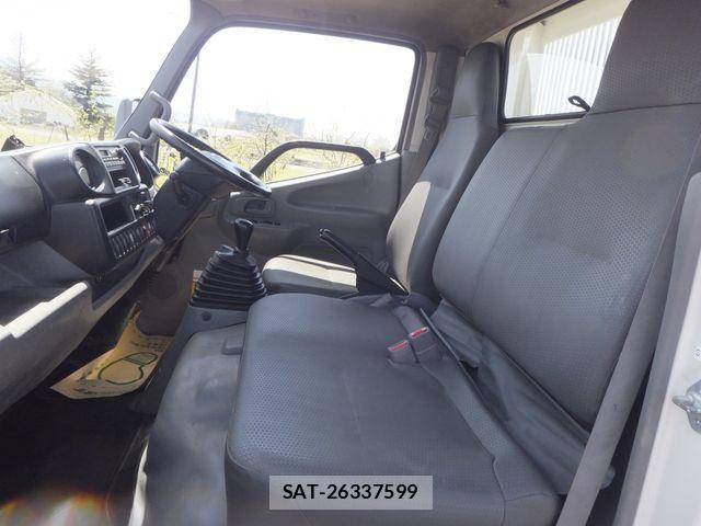 Hino DUTRO 2014-10 943578-13