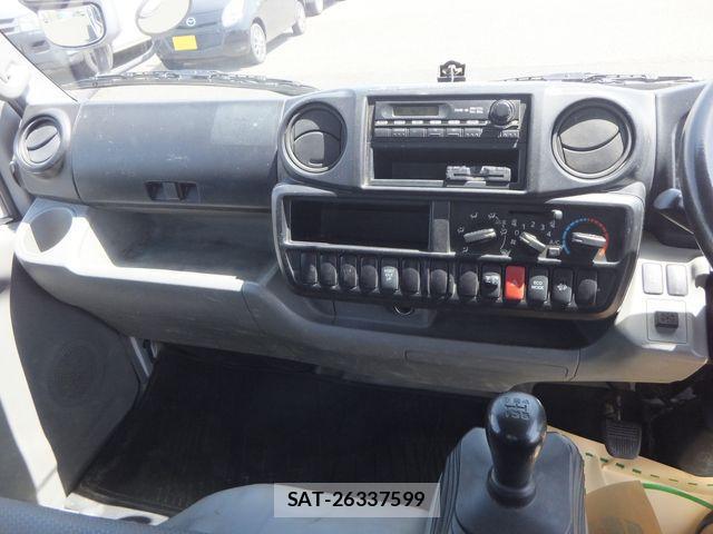 Hino DUTRO 2014-10 943578-16