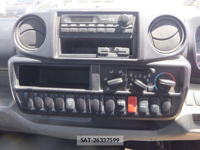 Hino DUTRO 2014-10 943578-17