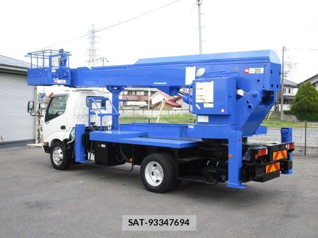 Hino DUTRO 2013-09 956819-2