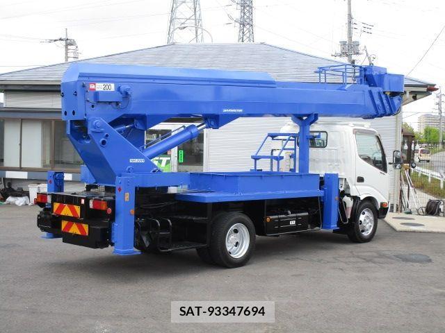 Hino DUTRO 2013-09 956819-3