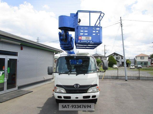 Hino DUTRO 2013-09 956819-6