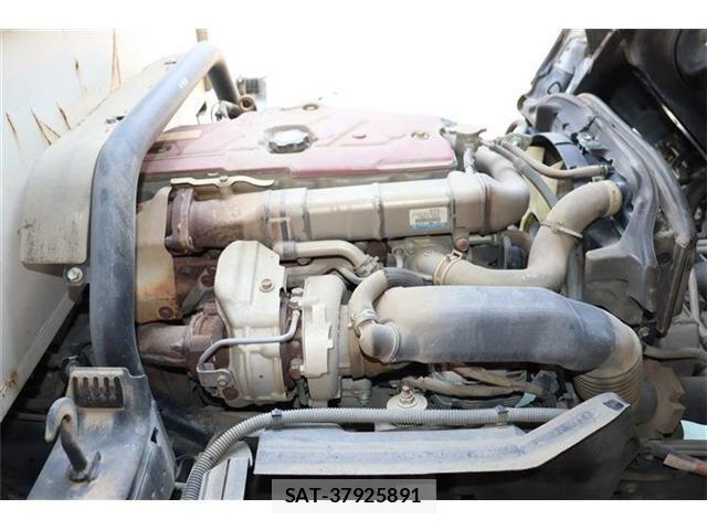 Hino DUTRO 2018-03 956823-19