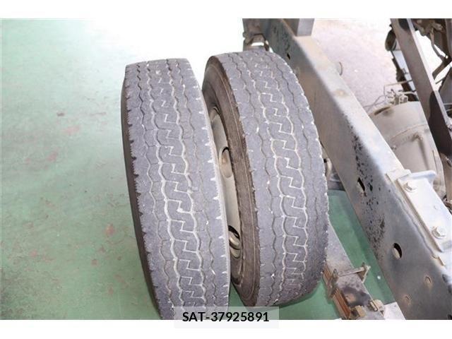Hino DUTRO 2018-03 956823-21