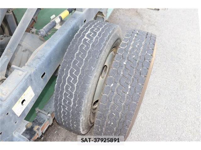 Hino DUTRO 2018-03 956823-23