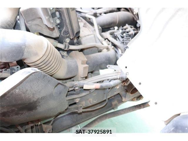 Hino DUTRO 2018-03 956823-27